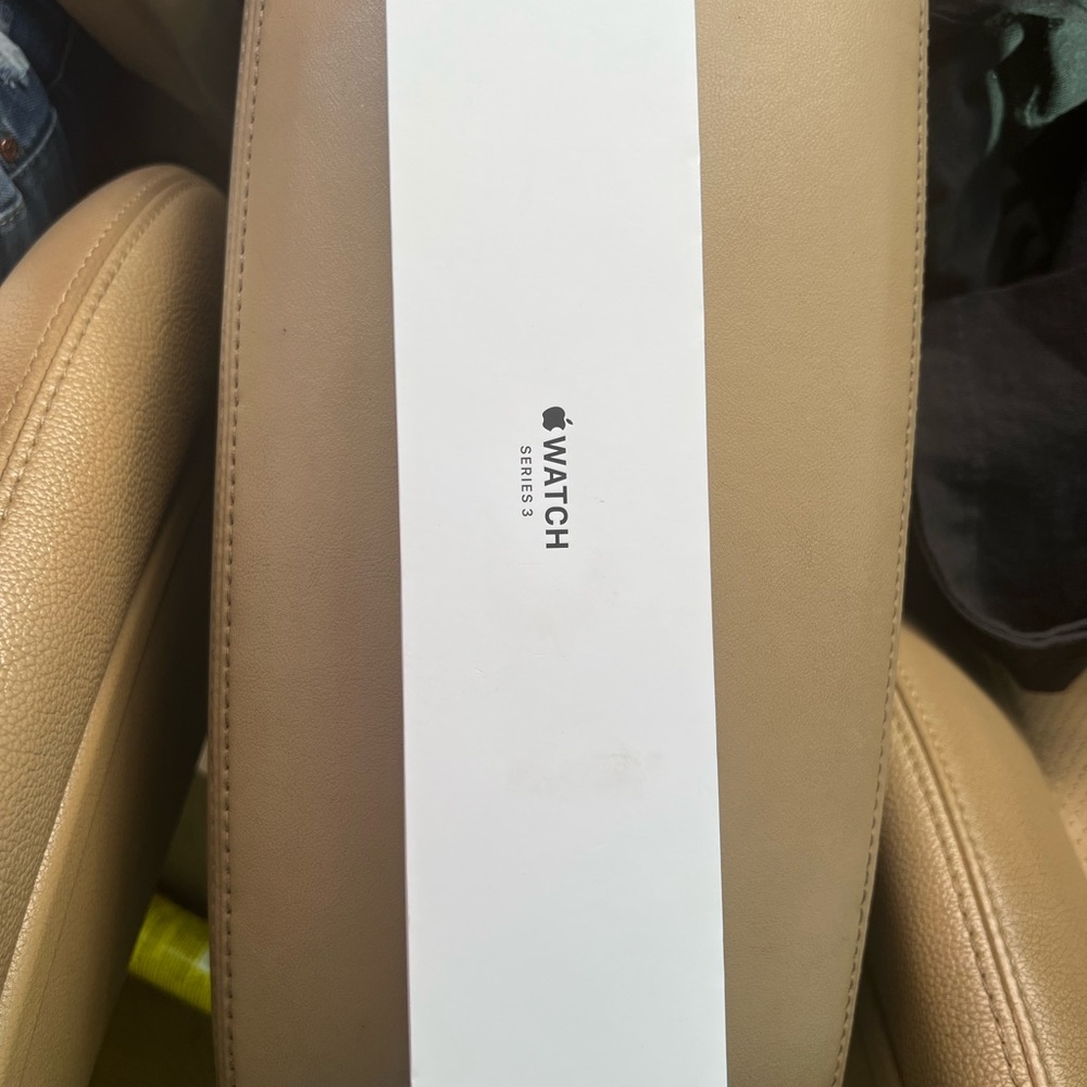 Brand new apple series 3 watch only worn a couple times